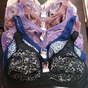 Кыргызстан Бишкек Рынок Кербен Дордой Нижнее белье