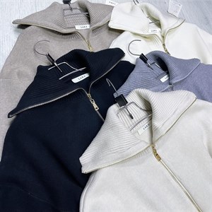 New collection Кофточки на замочке Цена 5200 сом Мы