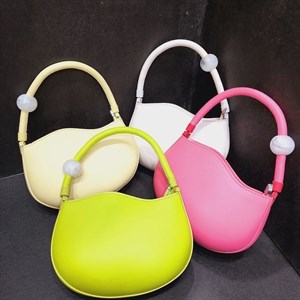 800 сом _________________________________________