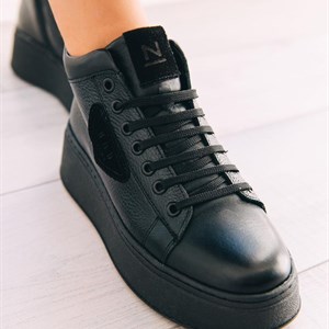 Высокие чёрные кеды на молнии кожа деми Классное