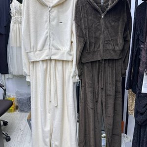 Женский спортивный костюм из альпаки-тройка за 2300 сом