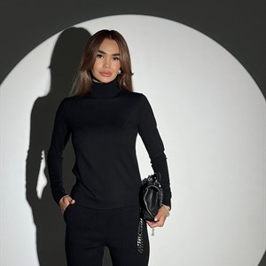  Всегда актуальный черный  Теплые прямые брюки арт