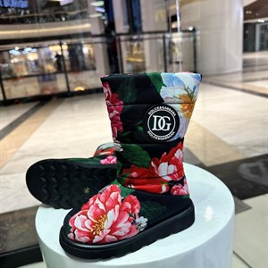 Новинки в Цуме Получили теплые сапоги Хыбы Натуральный