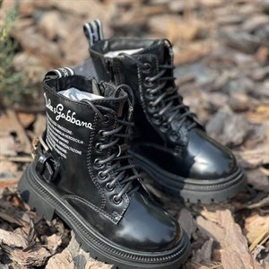 В наличии Цена 3700 сом Данна модель в люкс качестве