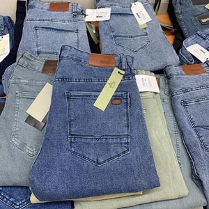 Мужские джинсы оптом Большой ассортимент товара в