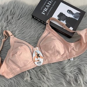 Купите качественное женское белье оптом по низким ценам в Бишкеке