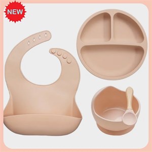 Набор для кормления изготовлен из 100 пищевого силикона