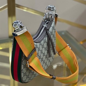 New сумка В наличии   Имеется длинный ремешок   Качество