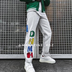 Здравствуйте Вы можете заказать у нас уличную одежду