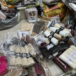 Платные доставчики до вашего порога - качественные платки и шарфы оптом в Бишкеке