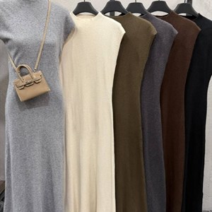 KAPSULA BRAND — женская одежда на рынке Дордой в Бишкеке