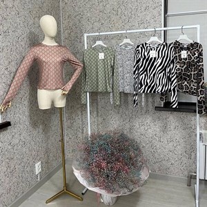 Американка база с принтами Посадка по фигуре шикарный