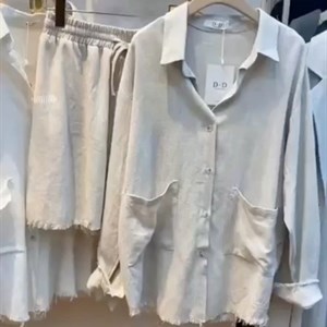  Костюм  Ткань Лен  Размер единый 42 50  Цвета в