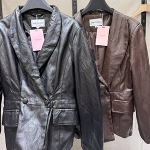 Новинка женской одежды KAPSULA BRAND — размеры M и L