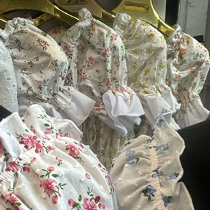 ОПТ Платье «Прованс» с открытыми плечами хлопок акварельный цветок, модель на резинке