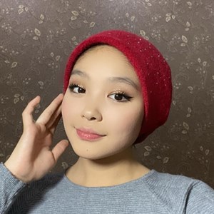 СУПЕР НОВИНКИ       На голове хорошо держится Супер