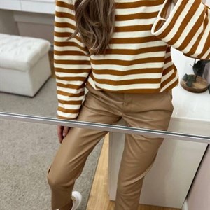 Повтор Мягкая удобная кожа с начёсом фасон классический