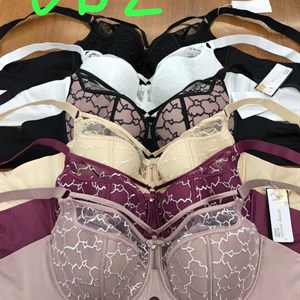 Бюст СДЕ 580 сом Трусы М 3хл 280 сом