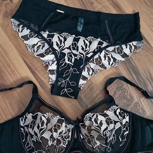 Прямые поставки Lanny WeiyeSi Люся Anttifu UmaiEstilo