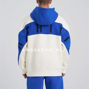 Здравствуйте Вы можете заказать у нас уличную одежду