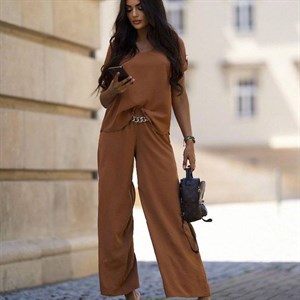 В НАЛИЧИИ ШИКАРНЫЙ КОСТЮМЧИК ИЗ ПОЛЬШИ КАЧЕСТВО ЛЮКС