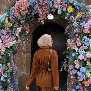 Стильный женский костюм из креповой ткани Zara — стандартный размер, 2 расцветки