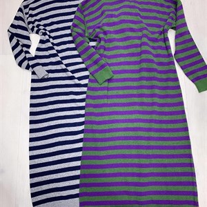 New collection Платья кашемир Цена 8200 сом Мы одеваем