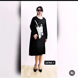 Модель 22703 Свободное трикотажное платье с принтом