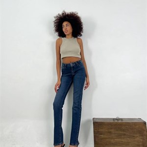 Большой выбор джинс       Lacarino       Есть в ассортименте