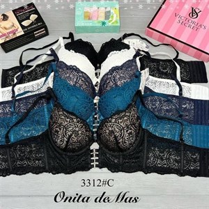 Кыргызстан Бишкек Рынок Кербен Дордой Нижнее белье