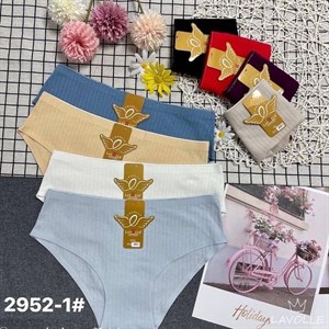 Кыргызстан Бишкек Рынок Кербен Дордой Нижнее белье