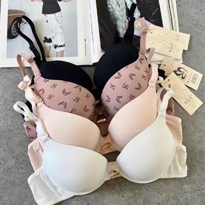 Бюст на В чашку - Купите оптом по выгодной цене!