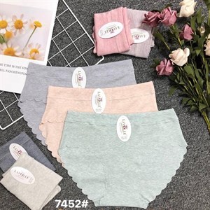 Кыргызстан Бишкек Рынок Кербен Дордой Нижнее белье