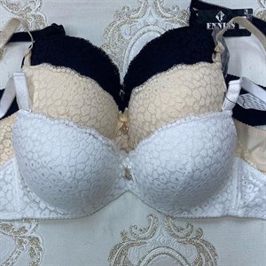 Кыргызстан Бишкек Рынок Кербен Дордой Нижнее белье