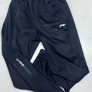 Мужская спортивная одежда бомберы и шорты в широком