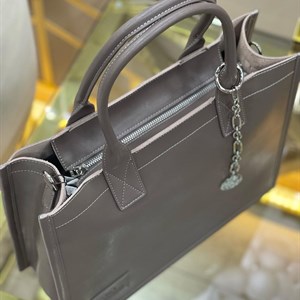 New кожаная сумка в наличии  качество имеется длинный