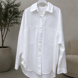 Женские рубашки весна–осень oversize 42/54 из легкой джинсовой ткани — свободный крой для офиса и повседневного