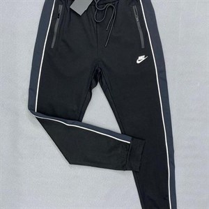НОВАЯ КОЛЛЕКЦИЯ СПОРТИВНЫЕ ШТАНЫ Цена 2000 сом Размер