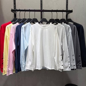 Новая коллекция одежды KAPSULA_BRAND — стильные образы для офлайн-покупок