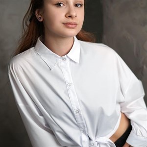  Школьные рубашки в ассортименте Количество ограничено