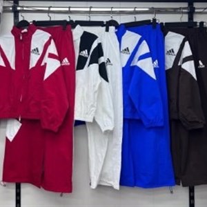 Спортивный оверсайз костюм из плащевки с сетчатой подкладкой — оптом из Гуанчжоу