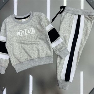 ОПТОВАЯ ЦЕНА 1000сомов размеры с 2 7лет в линейке