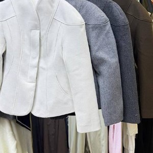 Женская одежда размера M–L — стильная модель за 2450 сом