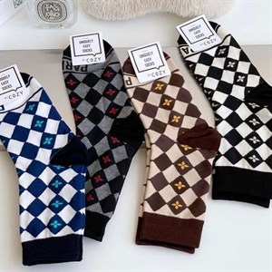   Трендовые носки с самым модным принтом интереснейшая