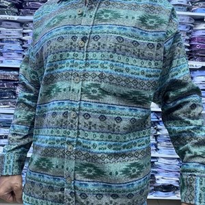 We have stores in Istanbul and Bishkek shirt рубашка