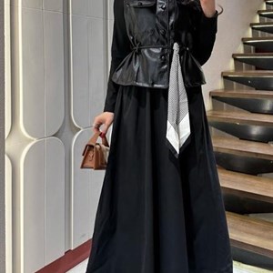 Купите новинку сезона — двойка с шарфом для стильных образов