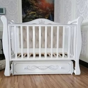 Кроватка маятник с ящиками Julia 111 с мягкой обивкой