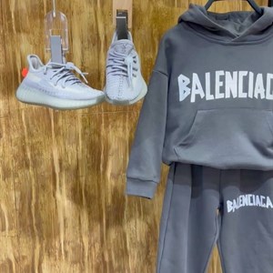 Цвет серый Цена 3000 Будьте стильными вместе с нами