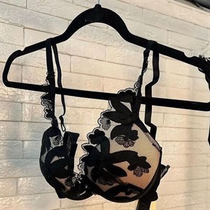Прямые поставки Lanny WeiyeSi Люся Anttifu UmaiEstilo