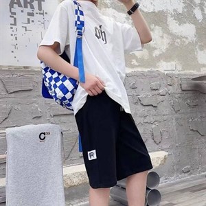 Шорты отличного качества Размер не маломерят Возраст